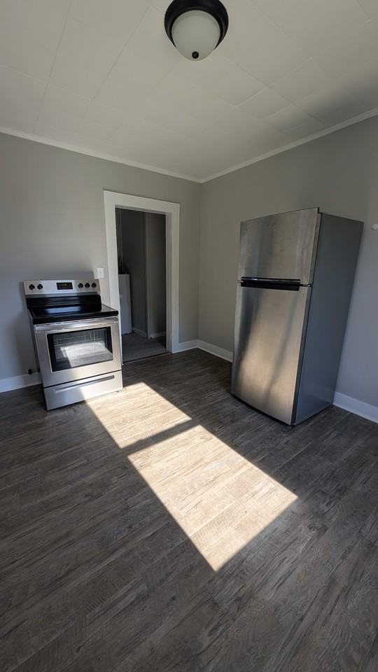 401 W 7th Ave #B - Photo 6 of 10