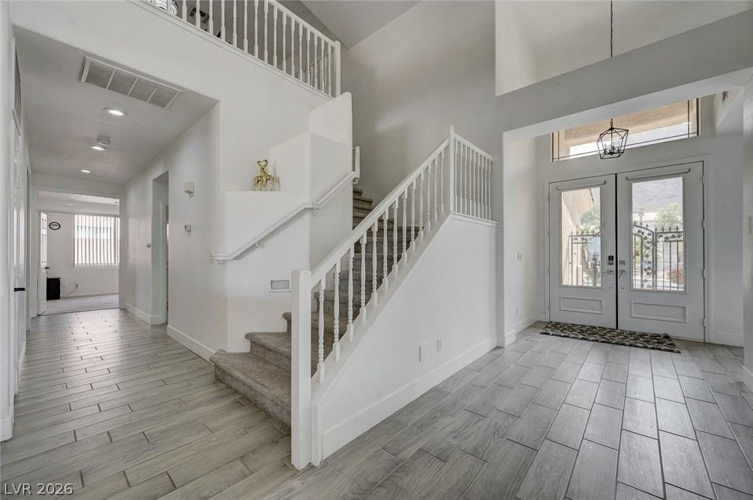 971 Temple View Dr - Photo 7 of 34