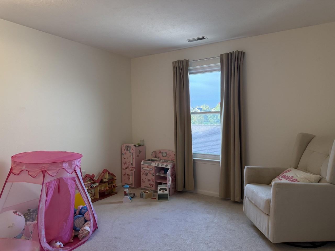 1608 Oakfield Dr - Photo 5 of 26