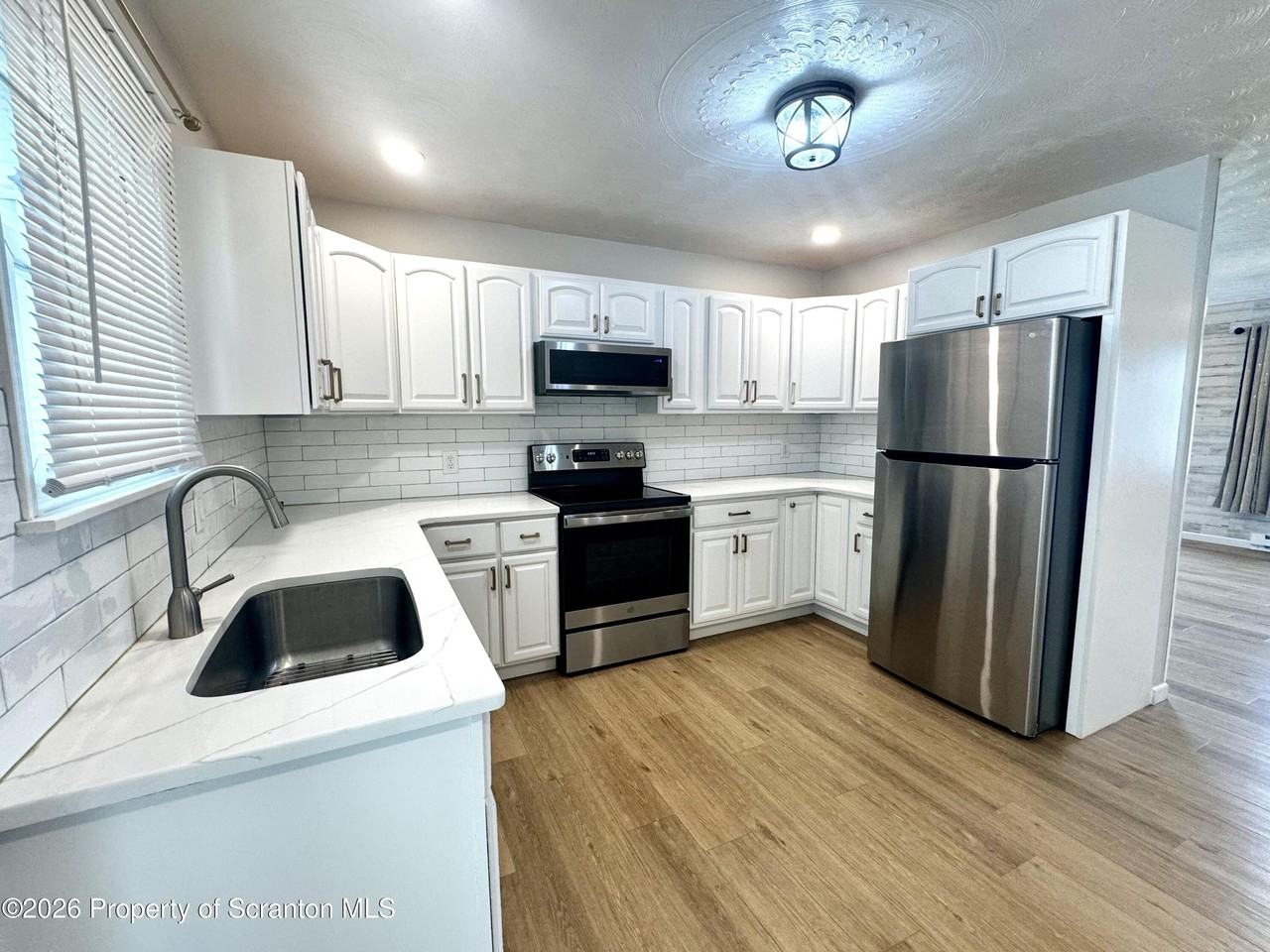 209 Pleasant View Dr - Photo 6 of 13