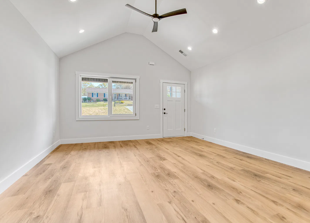 111 Iris Ln #1 - Photo 6 of 11