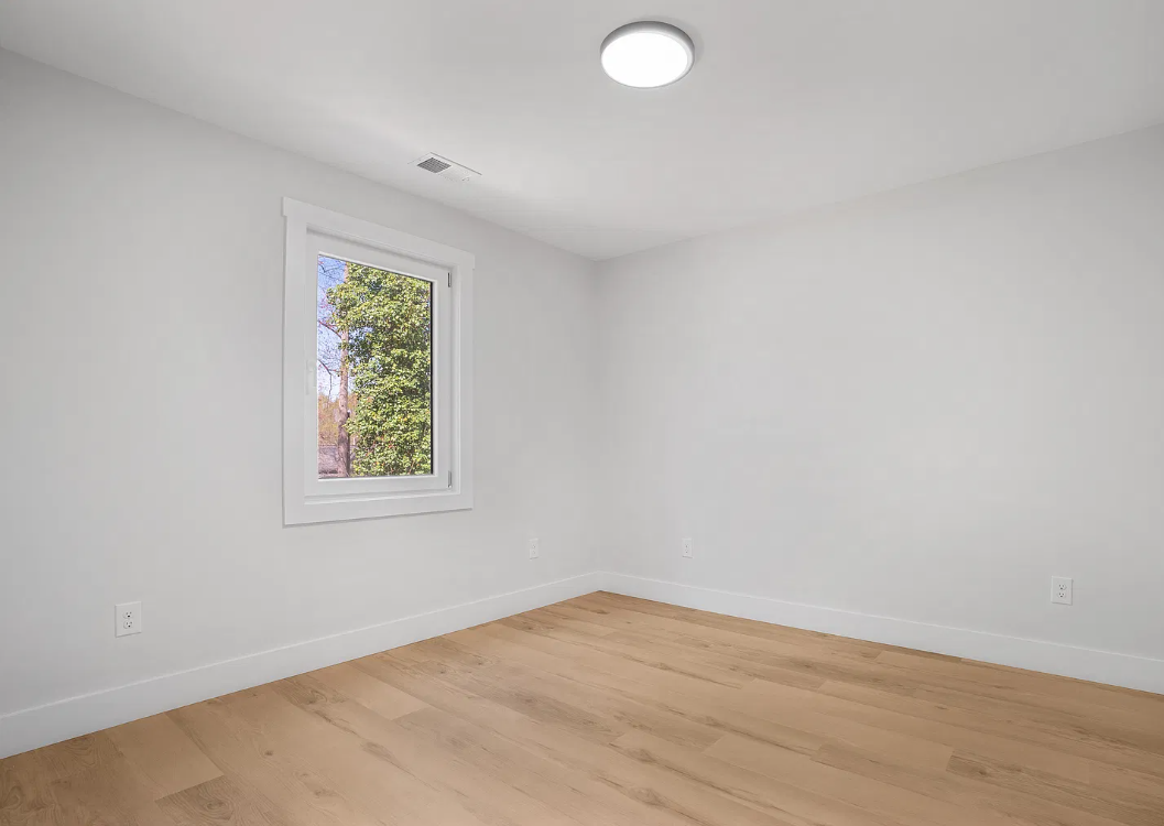 111 Iris Ln #1 - Photo 7 of 11