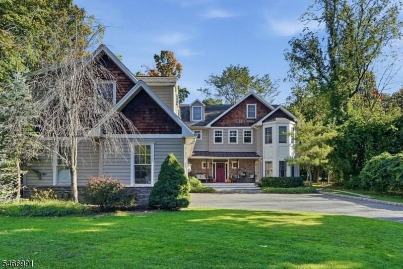 13 Tannery Ln #A - Photo 2 of 18