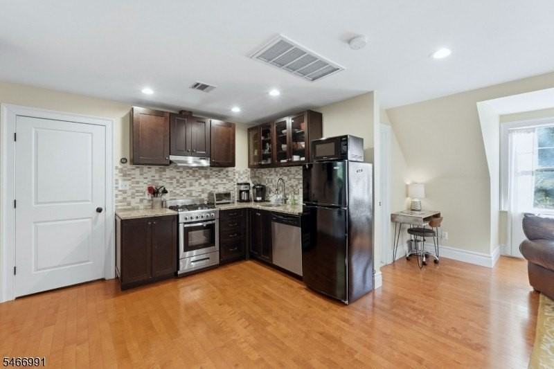 13 Tannery Ln #A - Photo 6 of 18