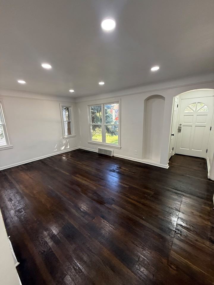 4952 E 110th St #1 - Photo 4 of 22