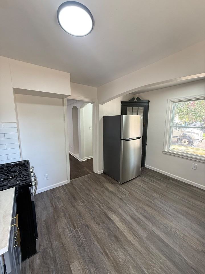 4952 E 110th St #1 - Photo 6 of 22