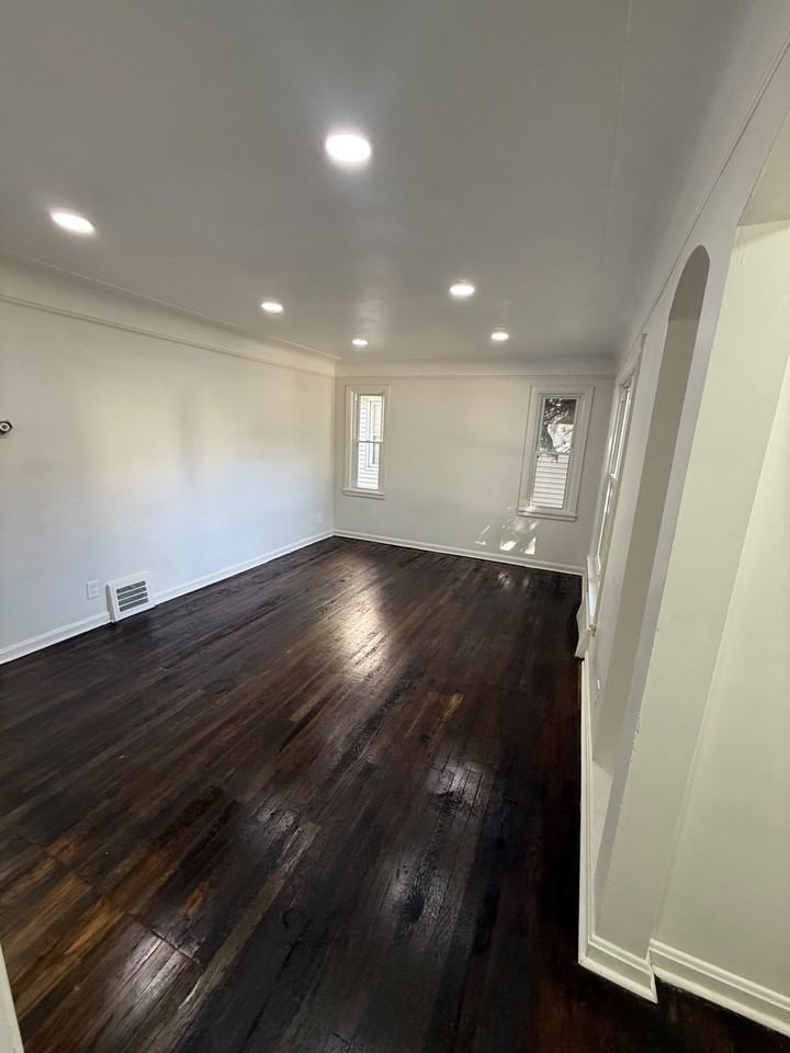 4952 E 110th St #1 - Photo 7 of 22