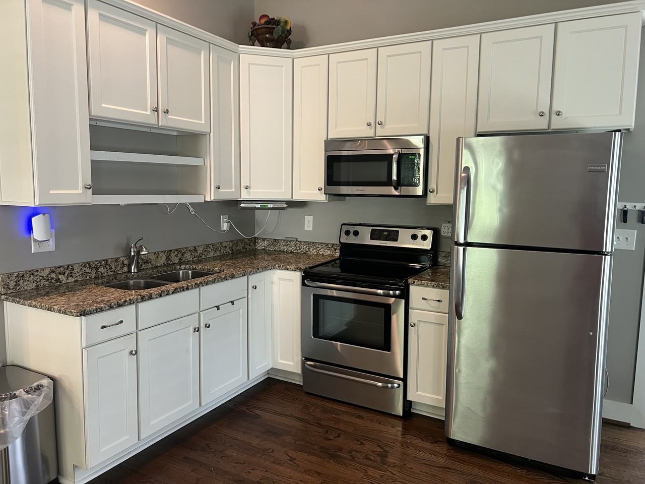 1836 Nassau Blvd #1 - Photo 4 of 10