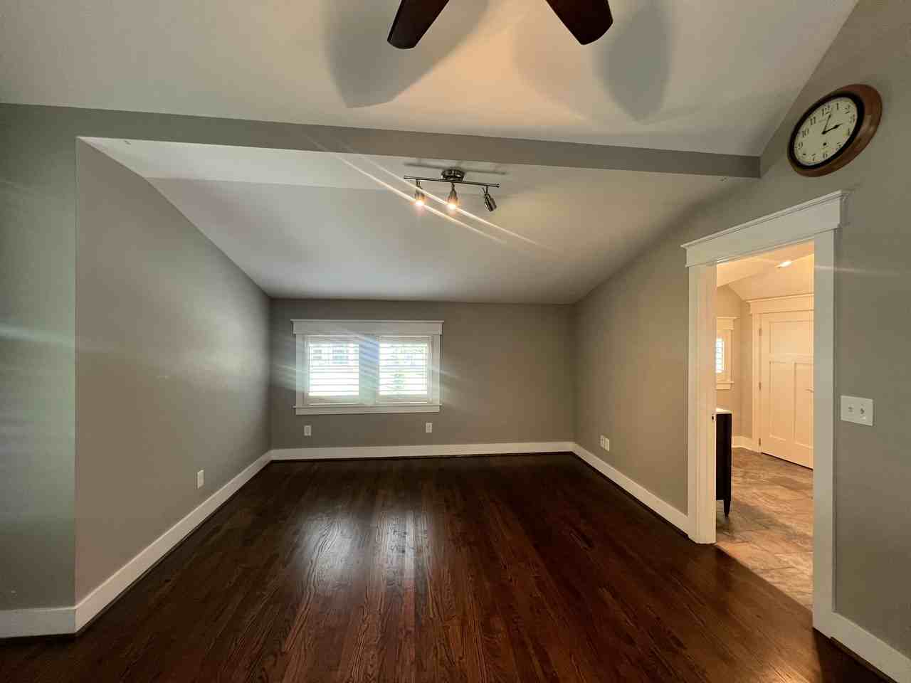 1836 Nassau Blvd #1 - Photo 5 of 10