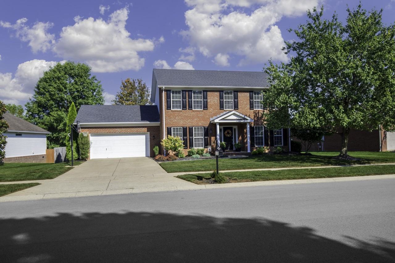 308 S Hill Rd - Photo 3 of 34