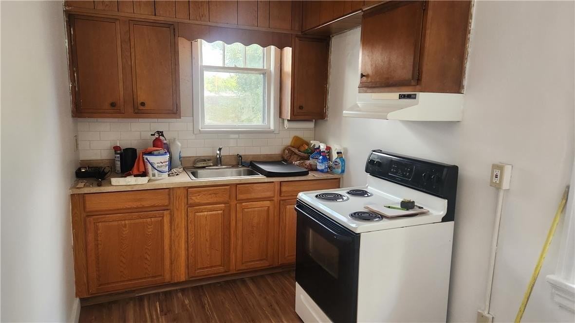 527 Wyandotte St #1stFLREAR - Photo 6 of 16