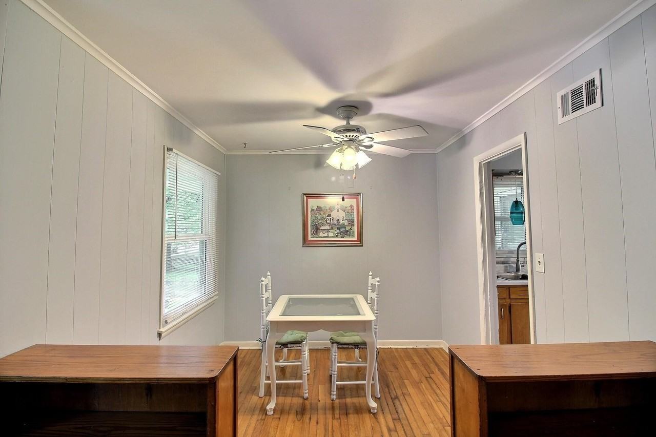 534 S Center St - Photo 7 of 21