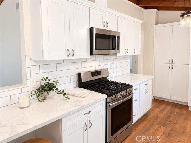 1638 W Alomar Ave - Photo 5 of 8