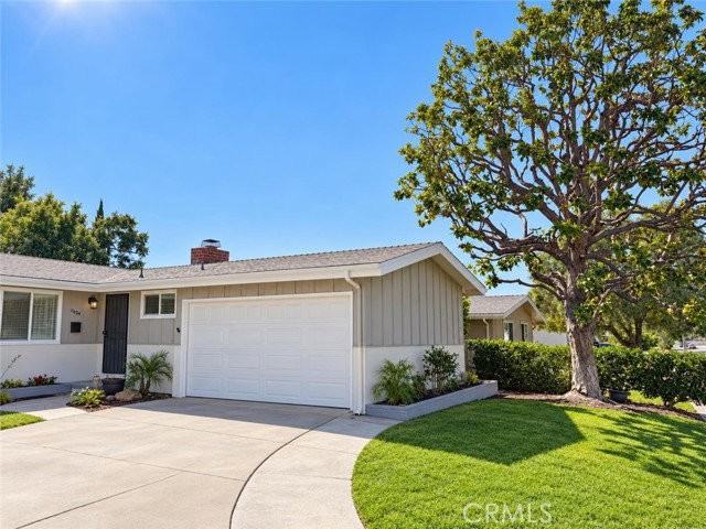 1638 W Alomar Ave - Photo 7 of 8