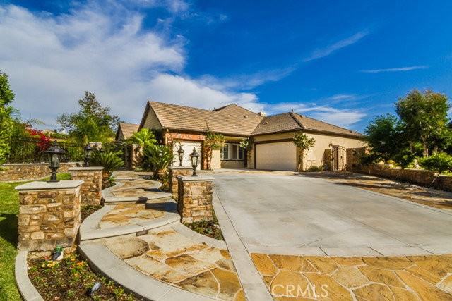 19244 Falabella Ln - Photo 4 of 8