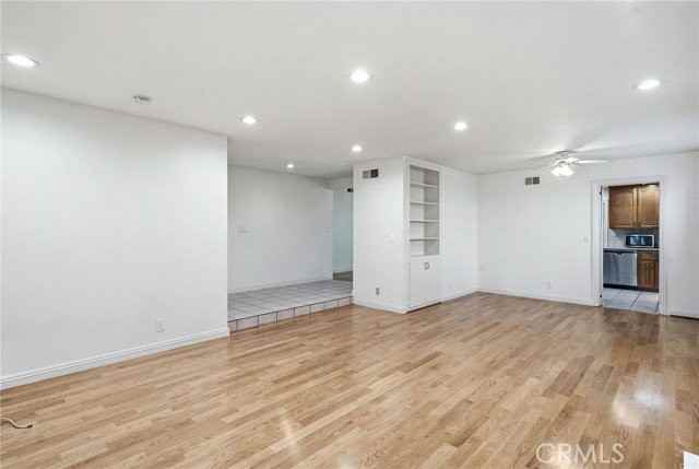 17617 Fremont St - Photo 6 of 8