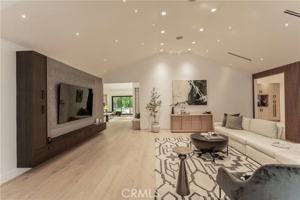 featured image of 5509 Oakdale Ave