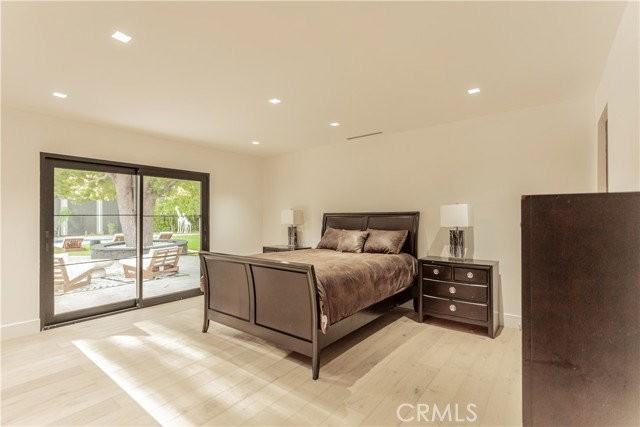 5509 Oakdale Ave - Photo 6 of 8