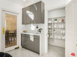 featured image of 6111 County Oak Rd