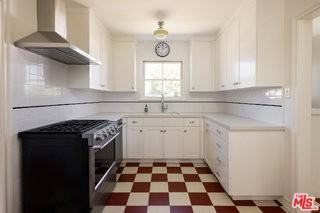 548 El Medio Ave - Photo 5 of 8