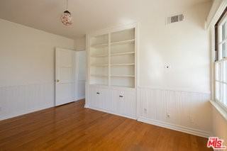548 El Medio Ave - Photo 7 of 8
