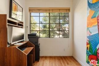 10336 Almayo Ave #302 - Photo 3 of 8