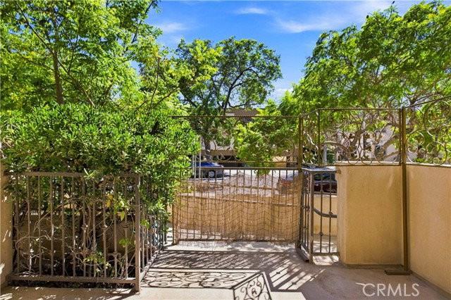 8555 Cashio St #101 - Photo 5 of 8