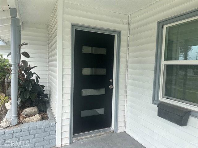 23320 Anza Ave - Photo 2 of 8