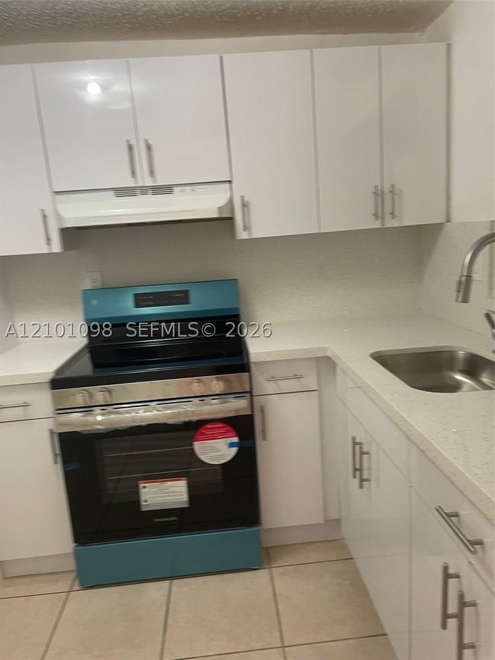 19825 Sw 114th Ave #124-5 - Photo 4 of 15
