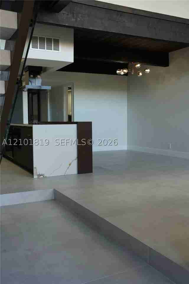701 E Coco Plum Cir #8 - Photo 7 of 47