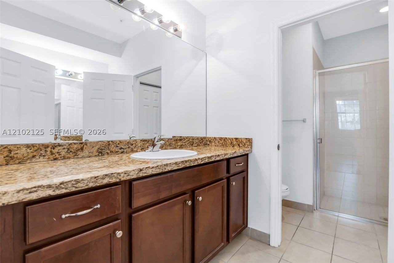 817 Sw 147th Ave #1404 - Photo 5 of 46