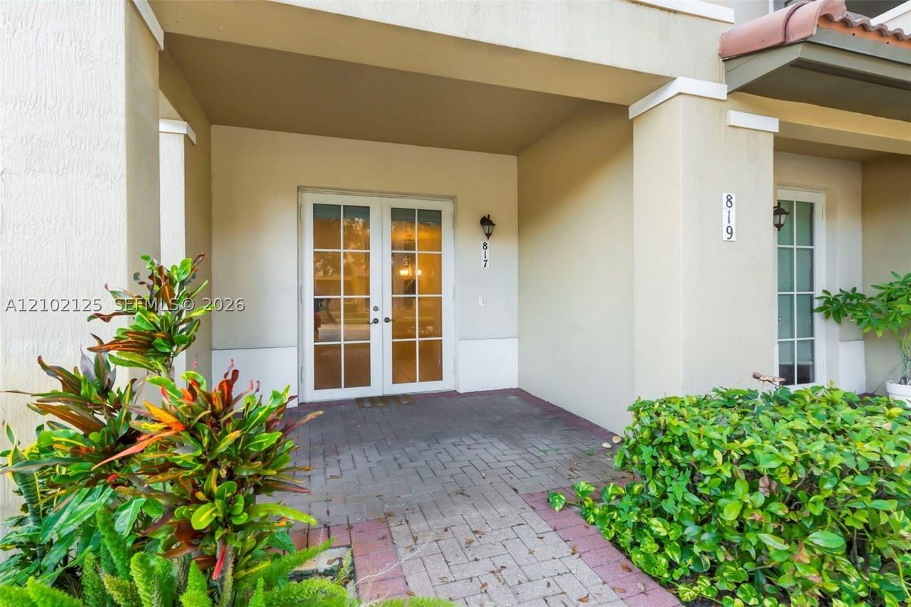 817 Sw 147th Ave #1404 - Photo 7 of 46