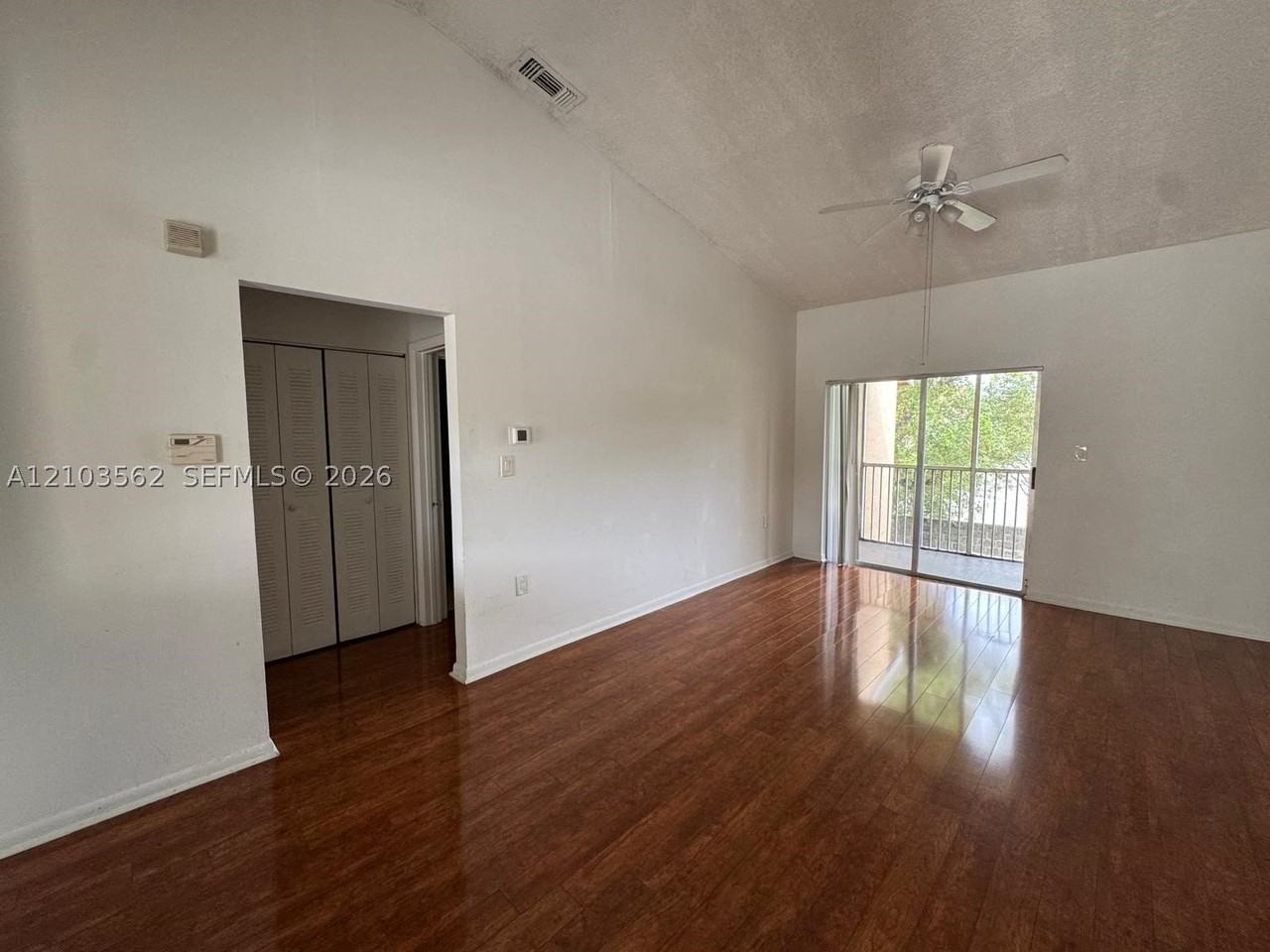 8111 Sw 21st Ct #8111 - Photo 4 of 9