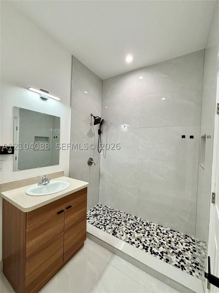 5737 Cleveland St #1 - Photo 7 of 8
