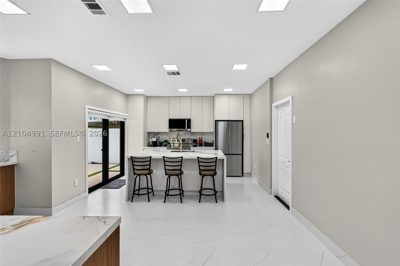 15217 Sw 36th Ter #0 - Photo 3 of 50