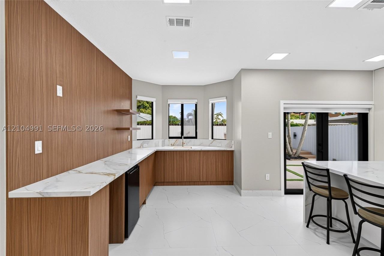 15217 Sw 36th Ter #0 - Photo 4 of 50