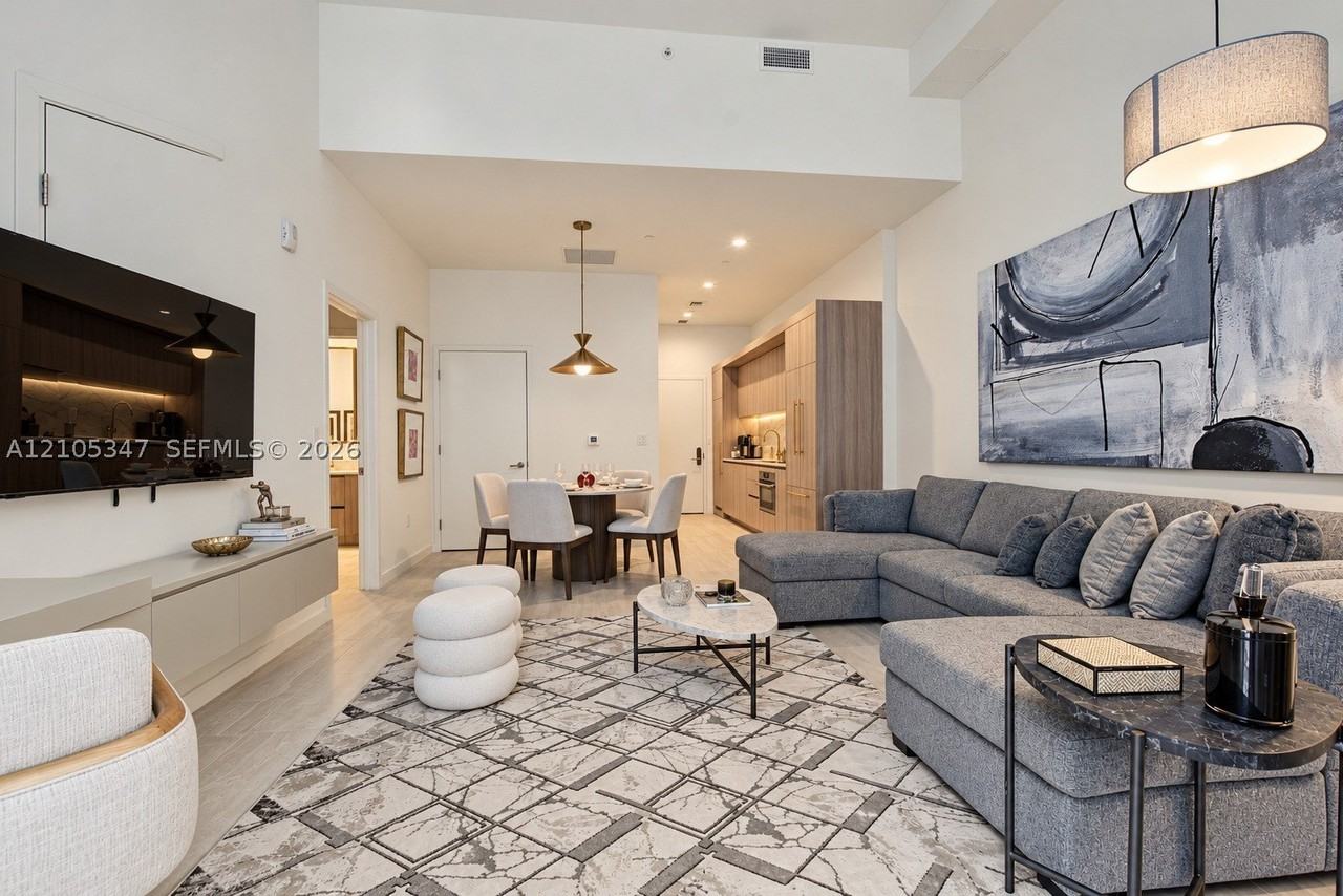 77 Se 5th St #1207