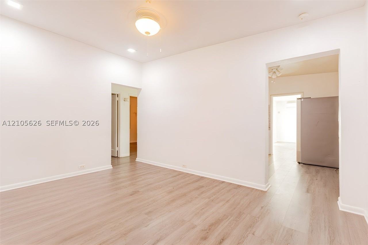 12250 Nw 13th Ave - Photo 7 of 29