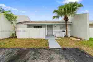 featured image of 10387 Sw 209th Ln