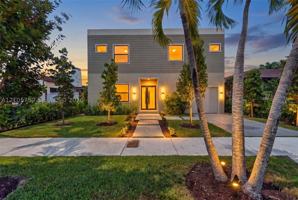 featured image of 2240 Sw 13th St #2240