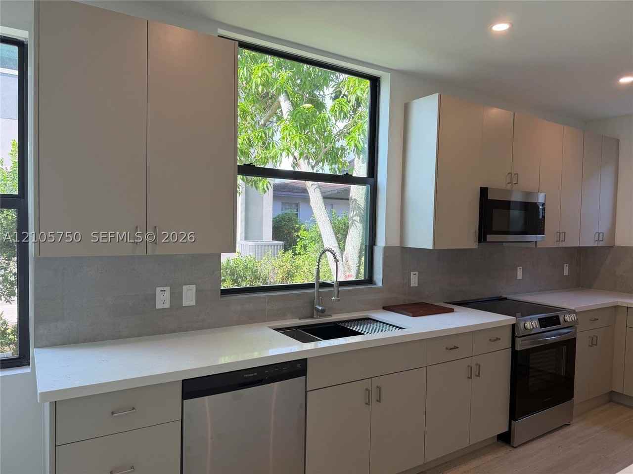 2240 Sw 13th St #2240 - Photo 7 of 34