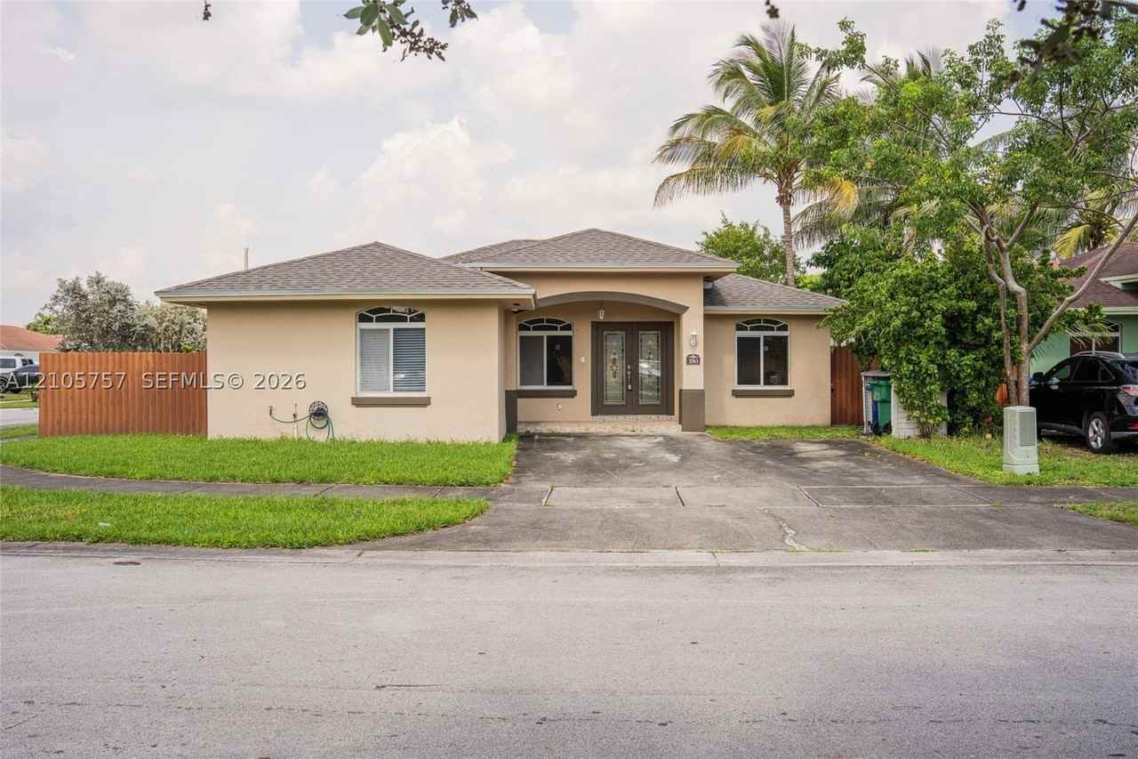 3783 Nw 201st Ter - Photo 7 of 39