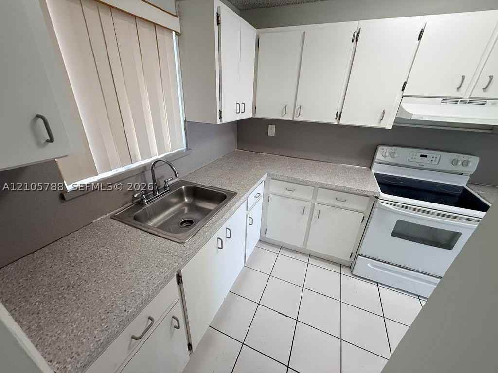 6060 W 21st Ct #508 - Photo 3 of 10