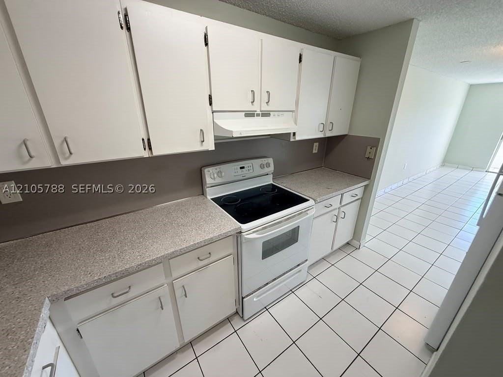 6060 W 21st Ct #508 - Photo 4 of 10