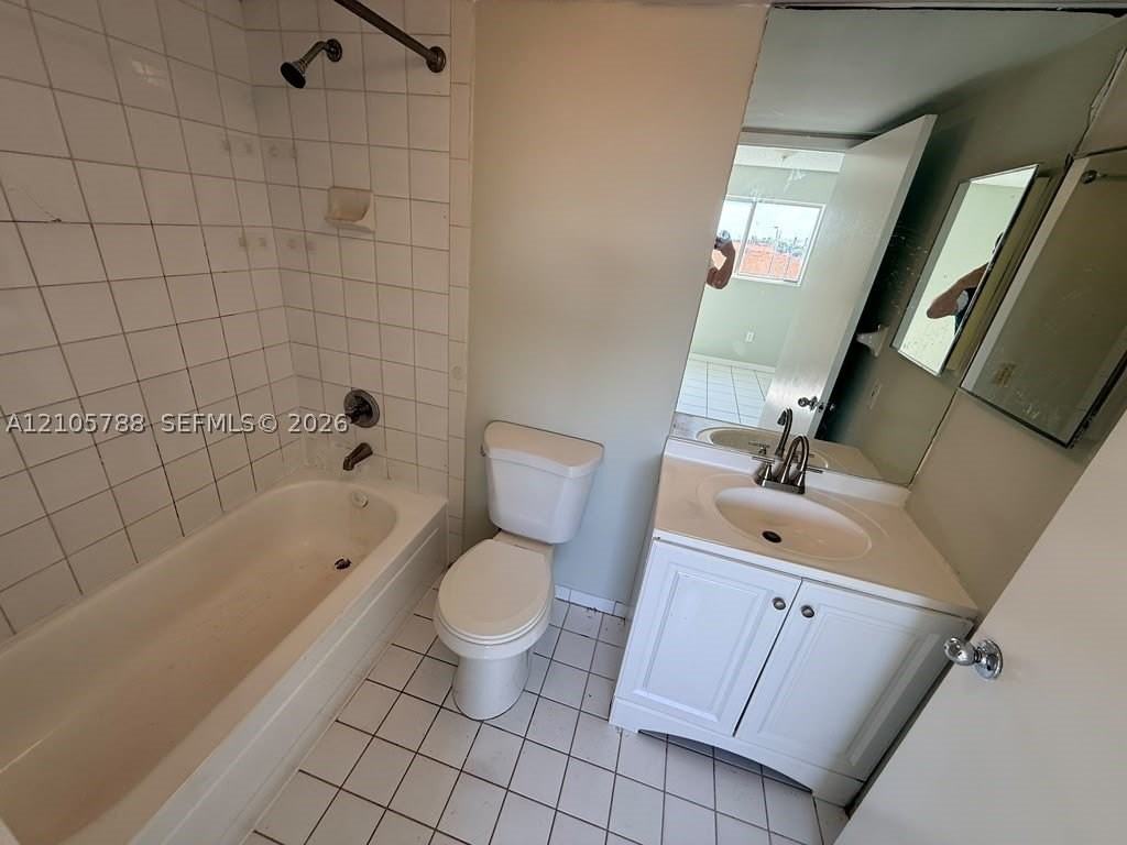 6060 W 21st Ct #508 - Photo 7 of 10