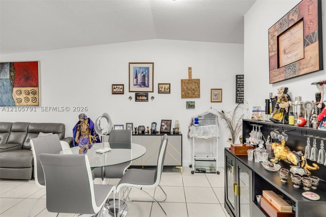 7810 Pembroke Rd #7810 - Photo 7 of 22