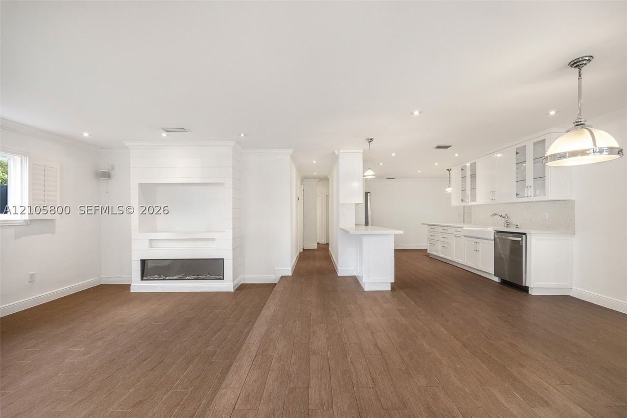 1261 San Miguel Ave - Photo 5 of 20