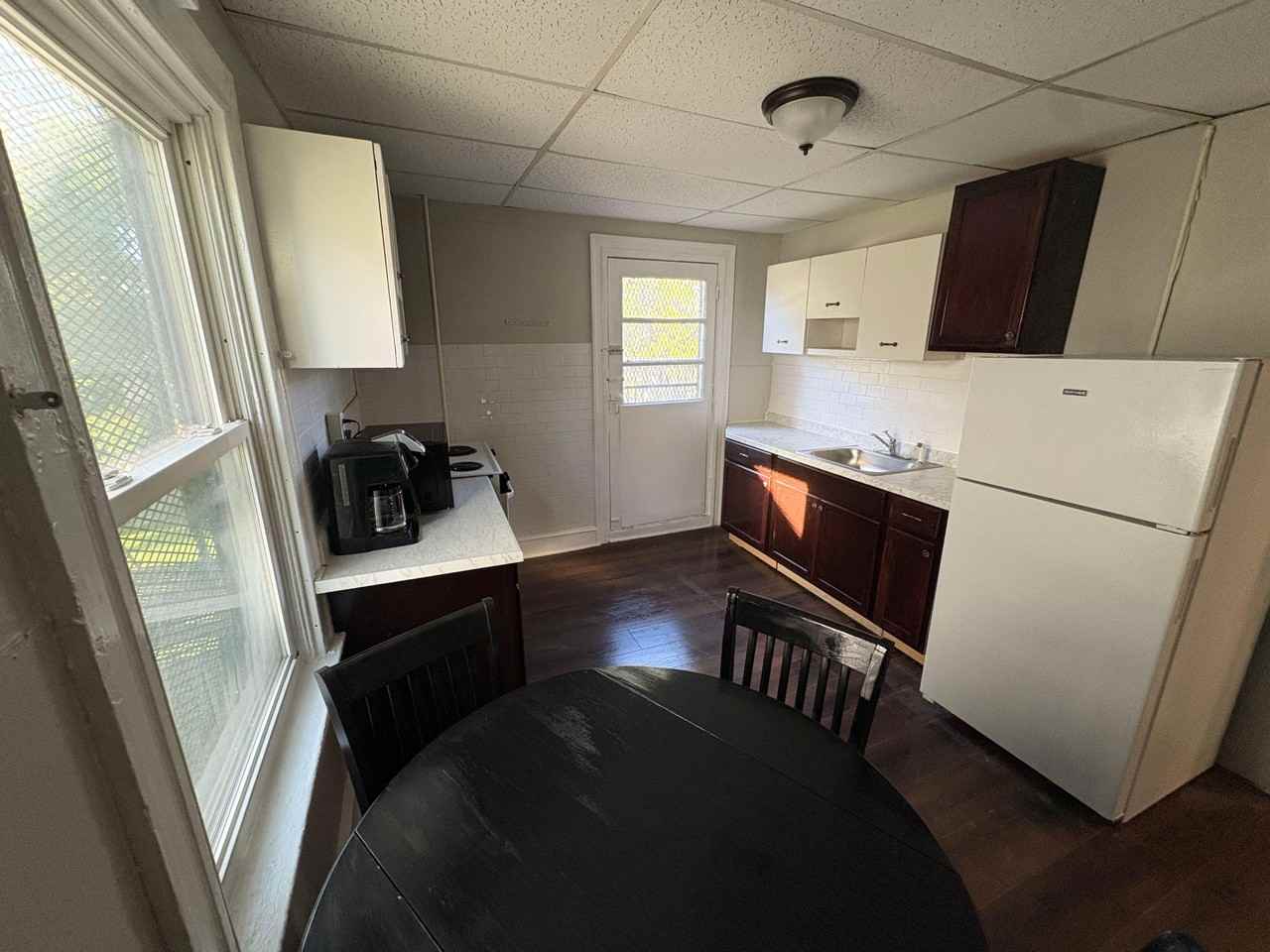 Fernhill Ave - Photo 2 of 42