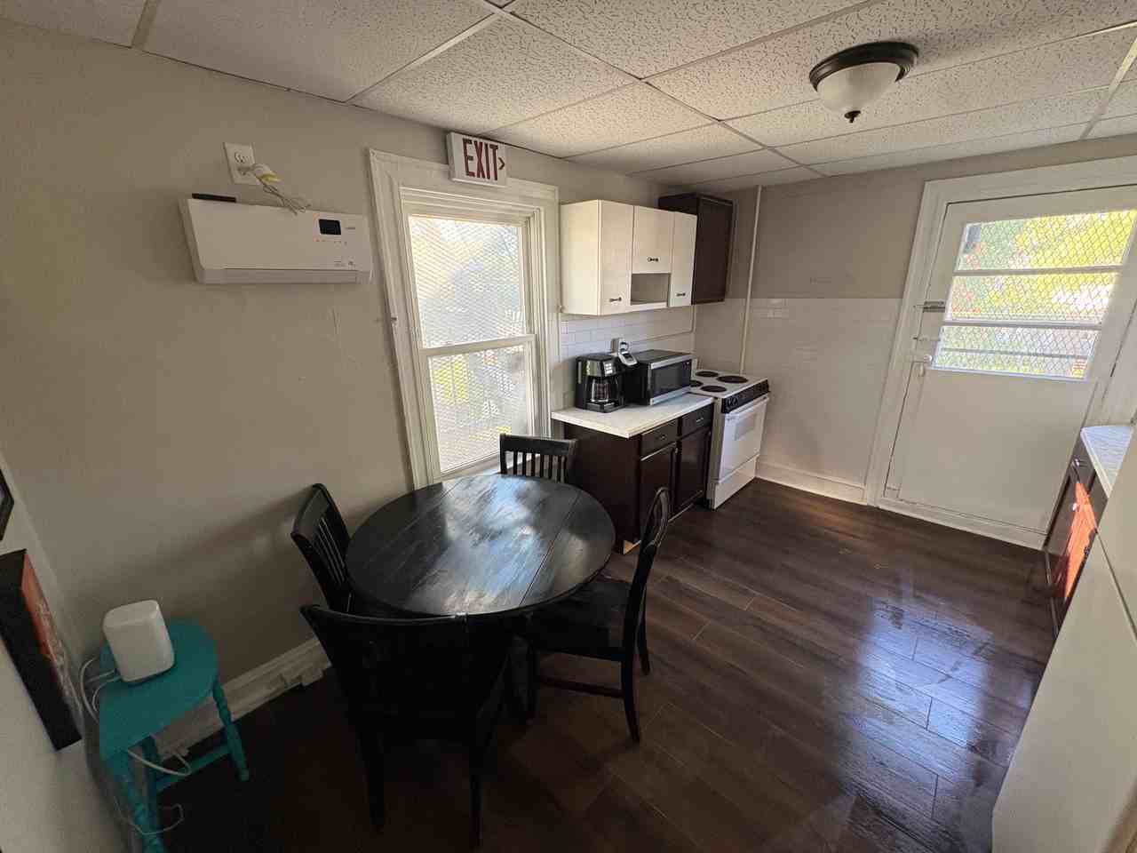 Fernhill Ave - Photo 7 of 42