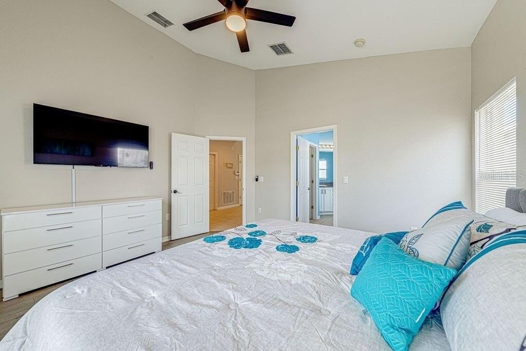 161 Vine Dr - Photo 7 of 25